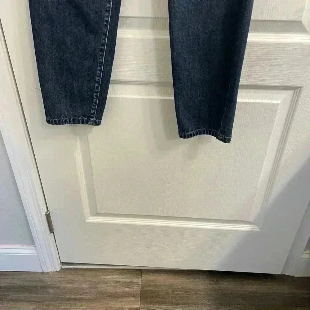 Distressed Denim Jeans with Fabric Underlay - Picture 3 of 11
